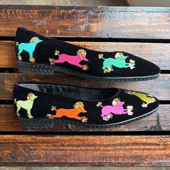 Vintage Beverly Feldman Velvet Beaded Embroidered Poodle Slip On Women’s Flats - Picture 3 of 5